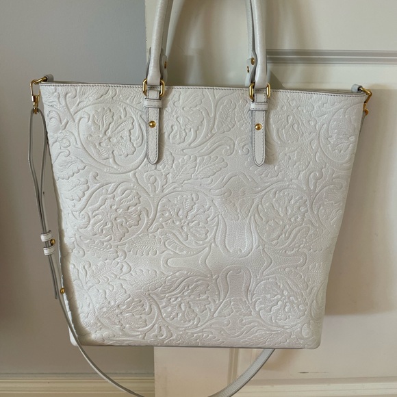 Large Versace Palazzo White Leather Embroidered Tote - Picture 3 of 5
